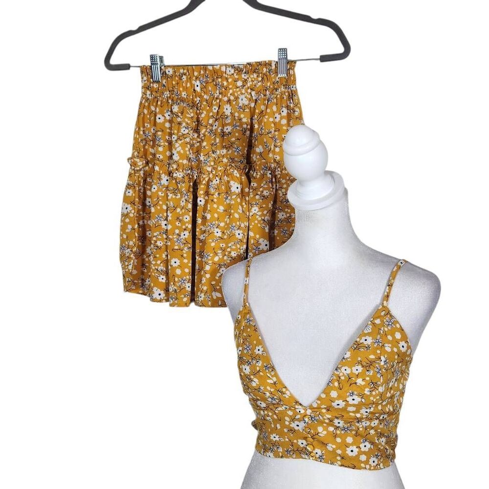 Jeuvre Yellow Floral Crop Tank Top and Skirt Set Size Small